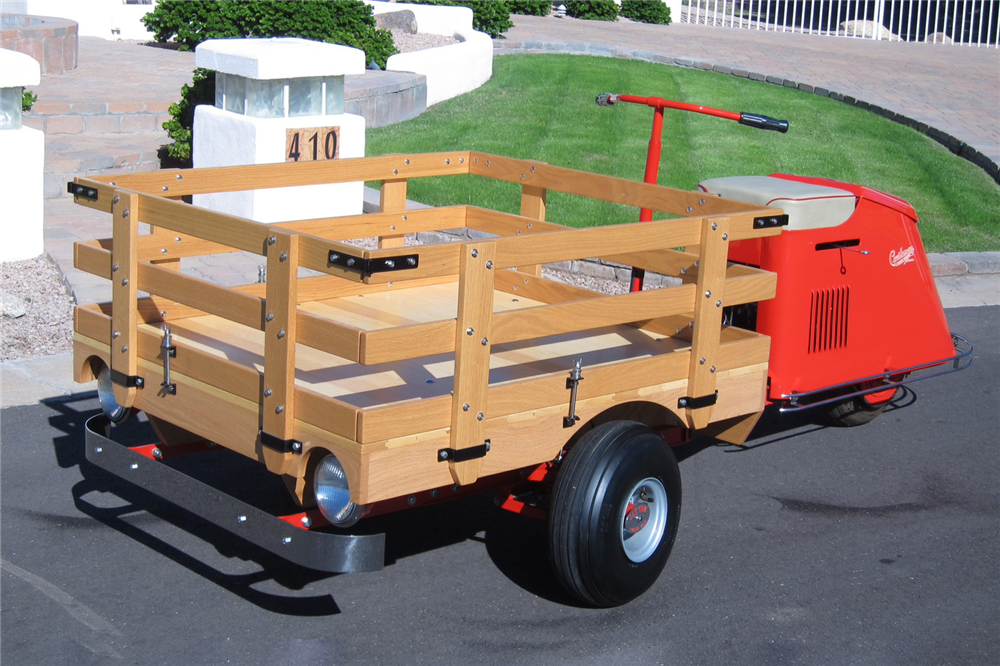 1947 CUSHMAN STAKE KAR 3-WHEELER