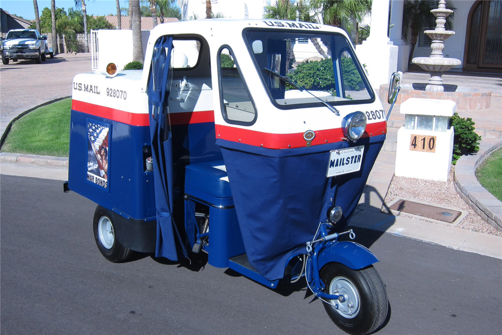 1957 CUSHMAN MAILSTER 3-WHEEL MAIL CAB