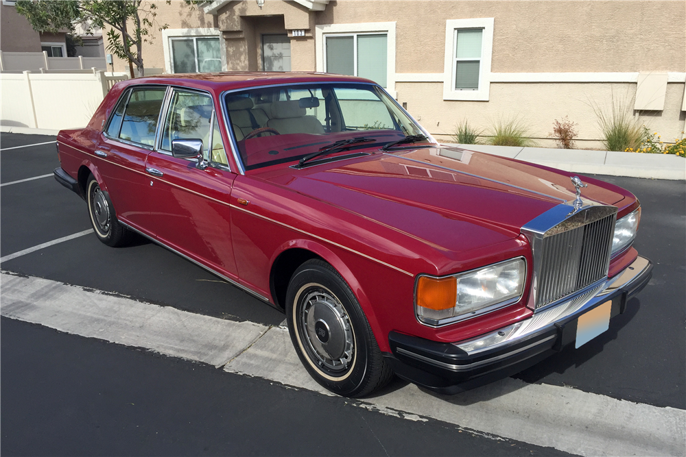 1992 ROLLS-ROYCE SILVER SPIRIT II SEDAN