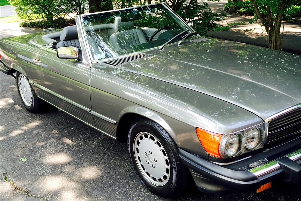 1989 MERCEDES-BENZ 560SL ROADSTER