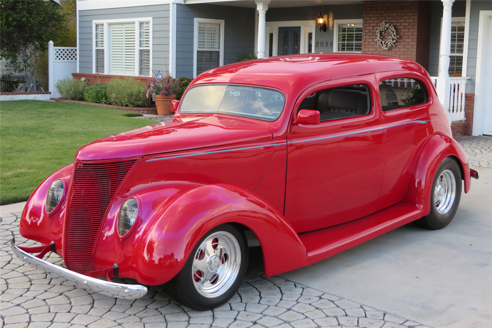 1937 FORD HUMPBACK CUSTOM STREET ROD