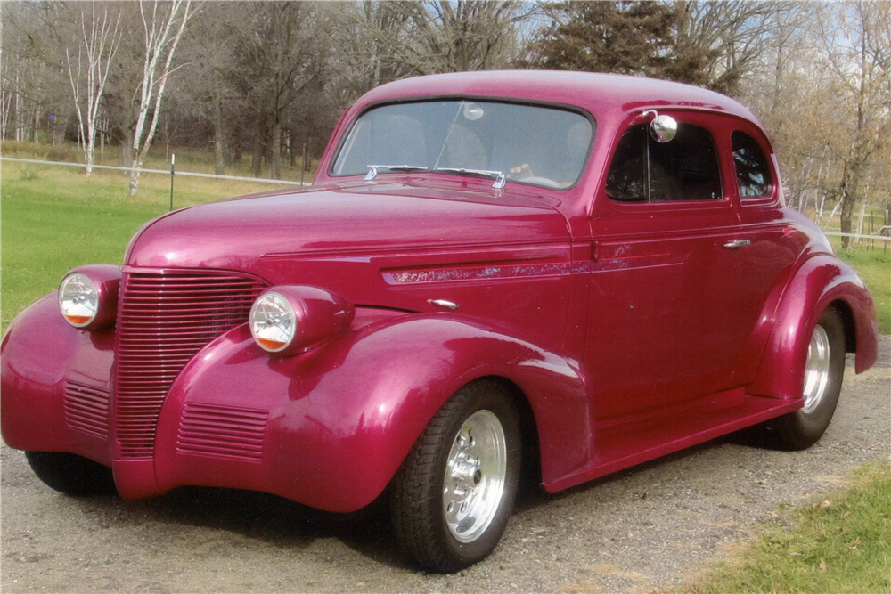 1939 CHEVROLET CUSTOM COUPE