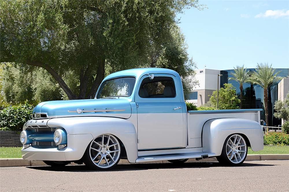 1952 FORD F-100 CUSTOM PICKUP