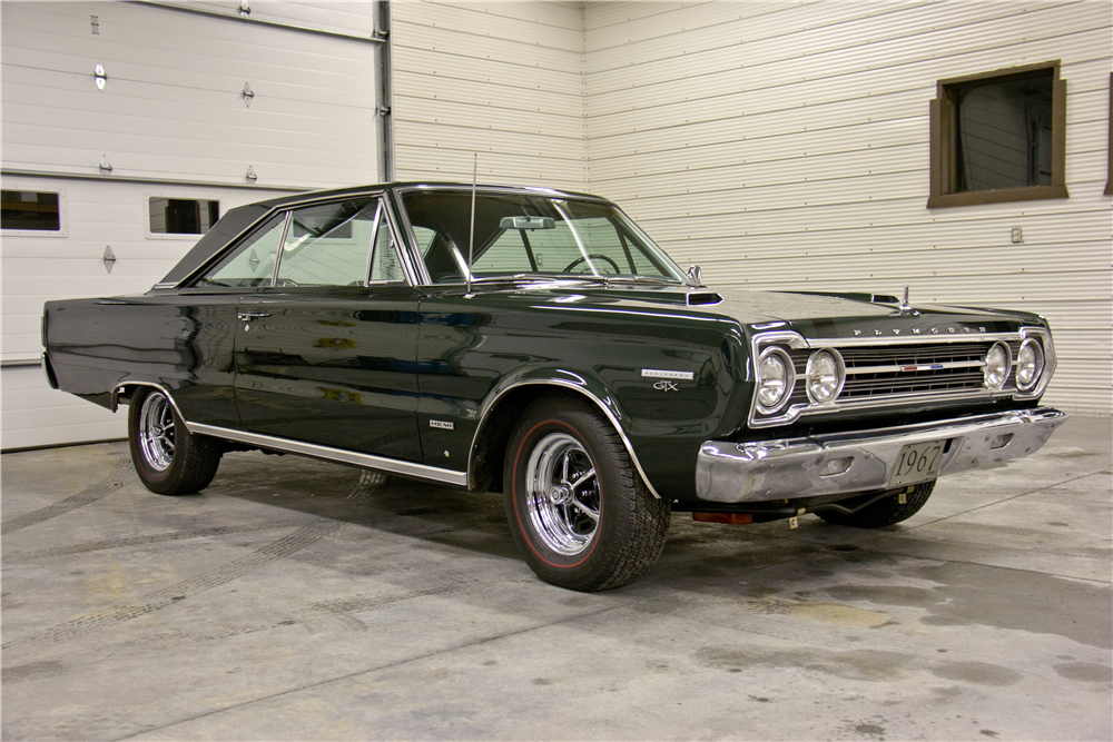 1967 PLYMOUTH HEMI GTX 