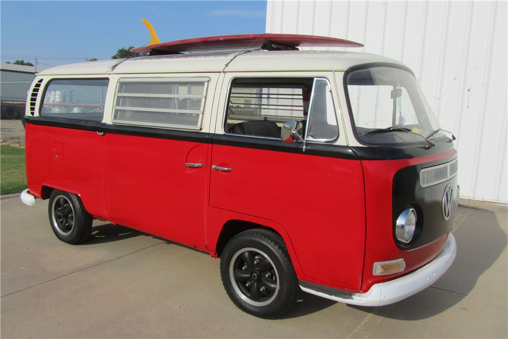 1968 VOLKSWAGEN CAMPER BUS