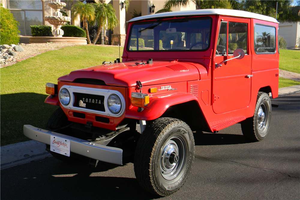 1973 TOYOTA LAND CRUISER FJ-40 SUV