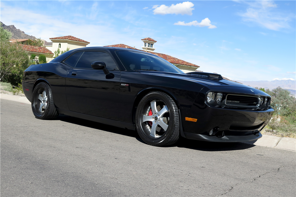 2010 DODGE CHALLENGER SRT8 