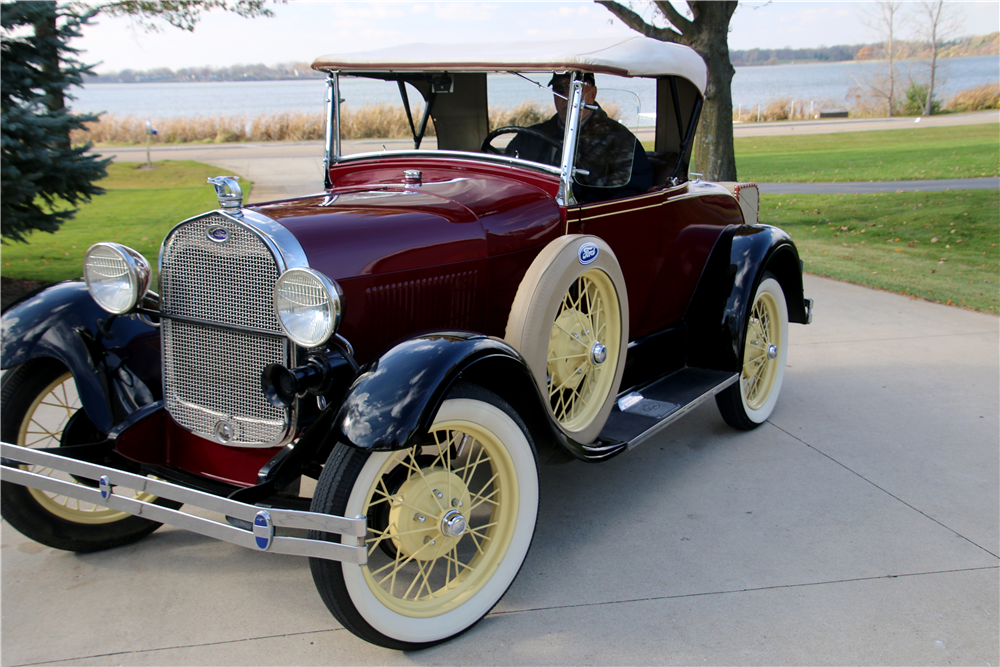 1928 FORD MODEL A ROADSTER