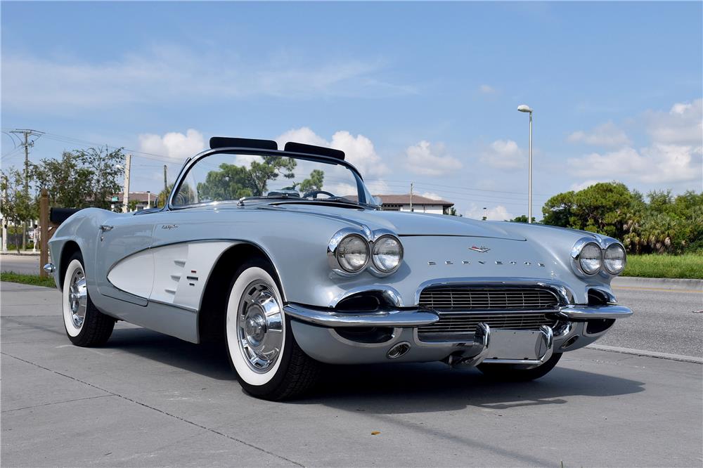 1961 CHEVROLET CORVETTE CONVERTIBLE 