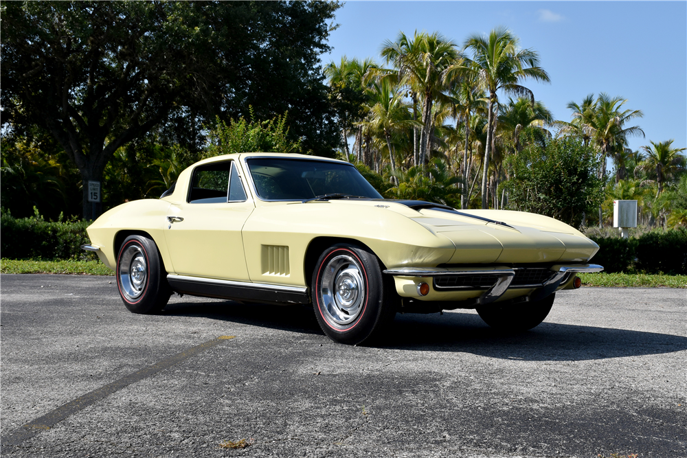 1967 CHEVROLET CORVETTE