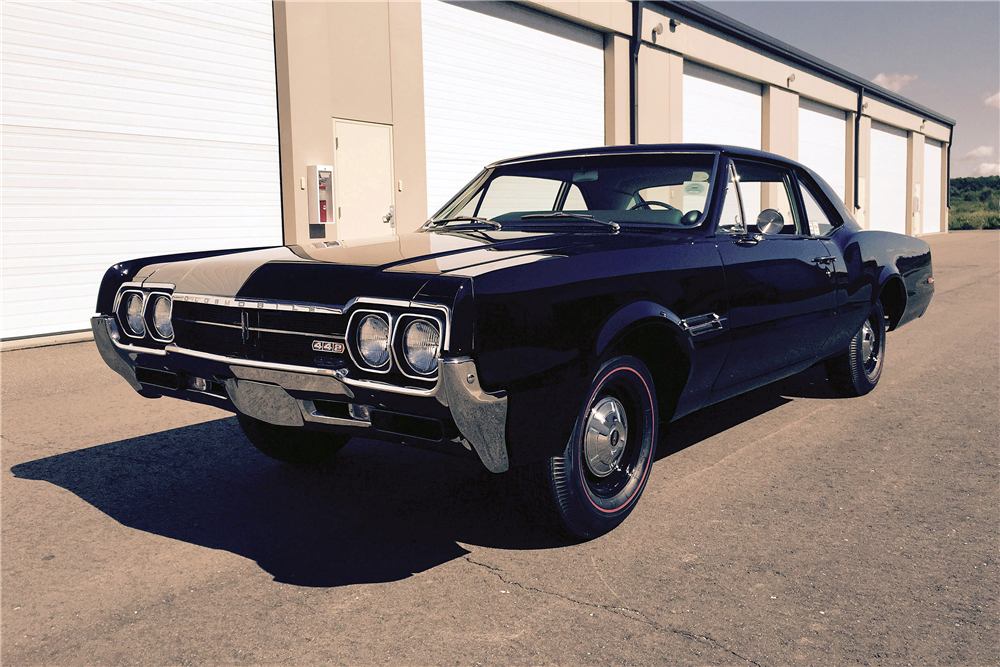 1966 OLDSMOBILE 442 POST COUPE