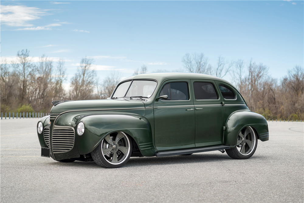 1941 PLYMOUTH CUSTOM SEDAN