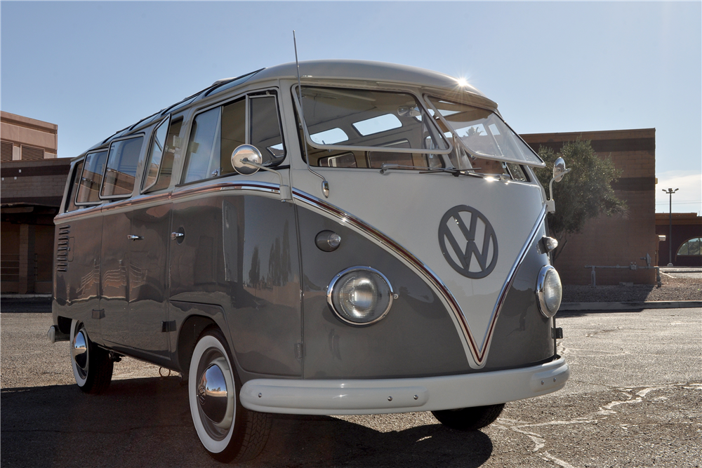 1960 VOLKSWAGEN 23-WINDOW BUS