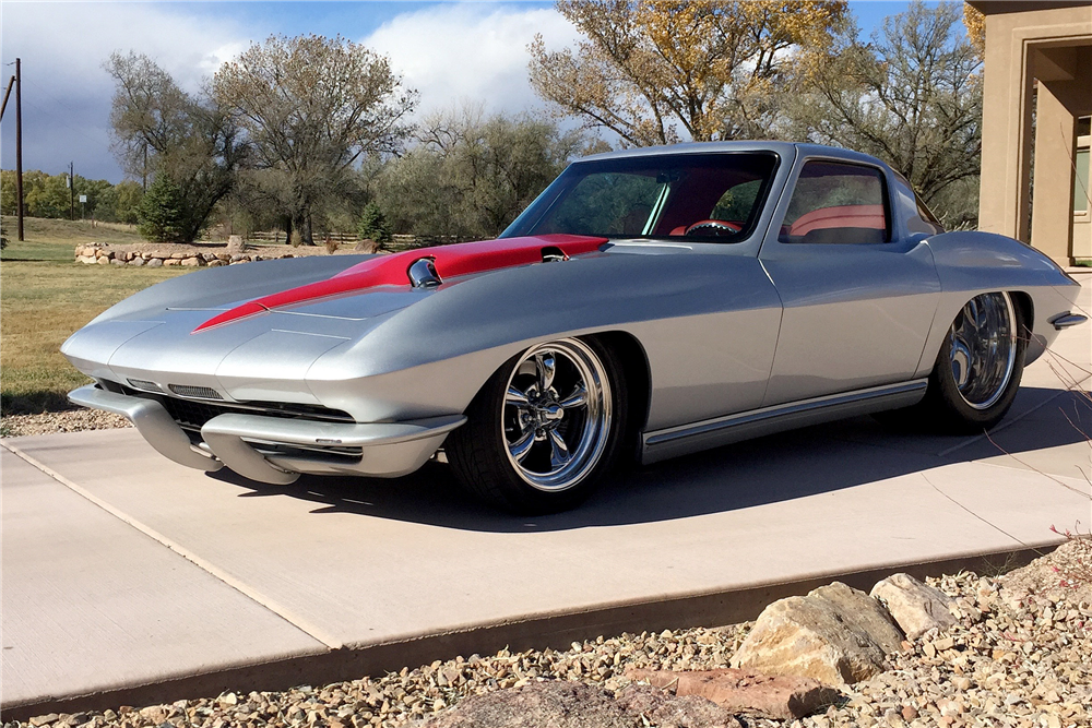 1967 CHEVROLET CORVETTE CUSTOM COUPE