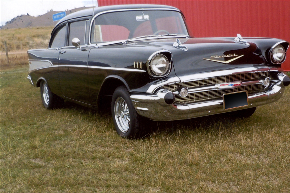 1957 CHEVROLET 210 CUSTOM SEDAN