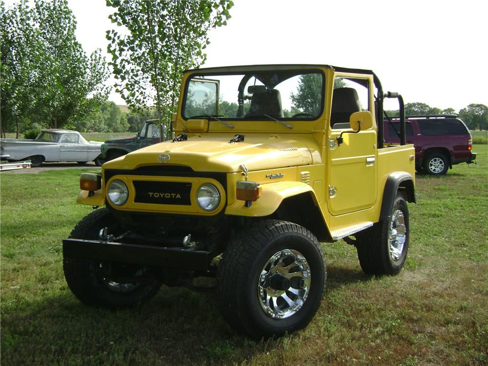 1977 TOYOTA LAND CRUISER FJ-40 CUSTOM SUV