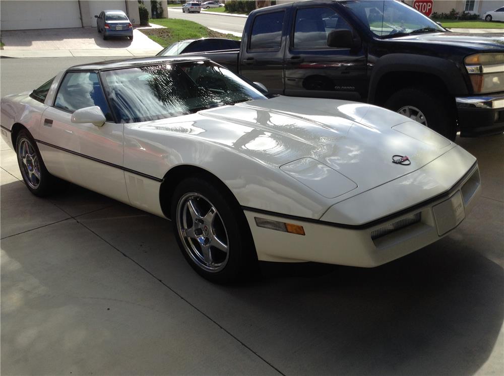 1985 CHEVROLET CORVETTE