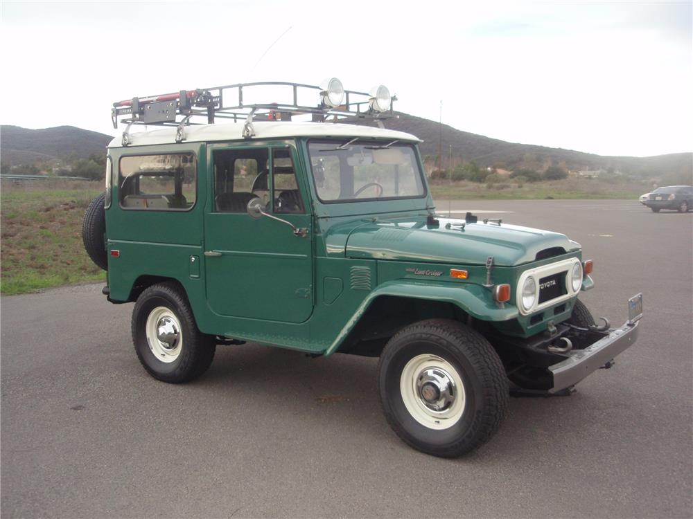 1974 TOYOTA LAND CRUISER FJ-40 2 DOOR HARDTOP