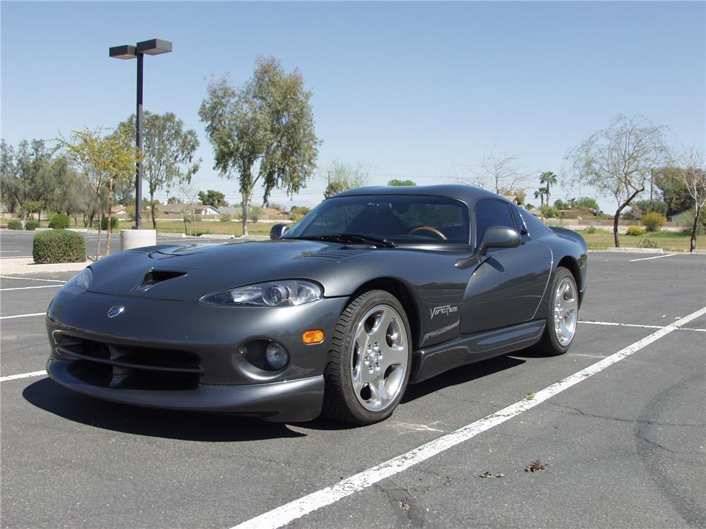 2002 DODGE VIPER GTS