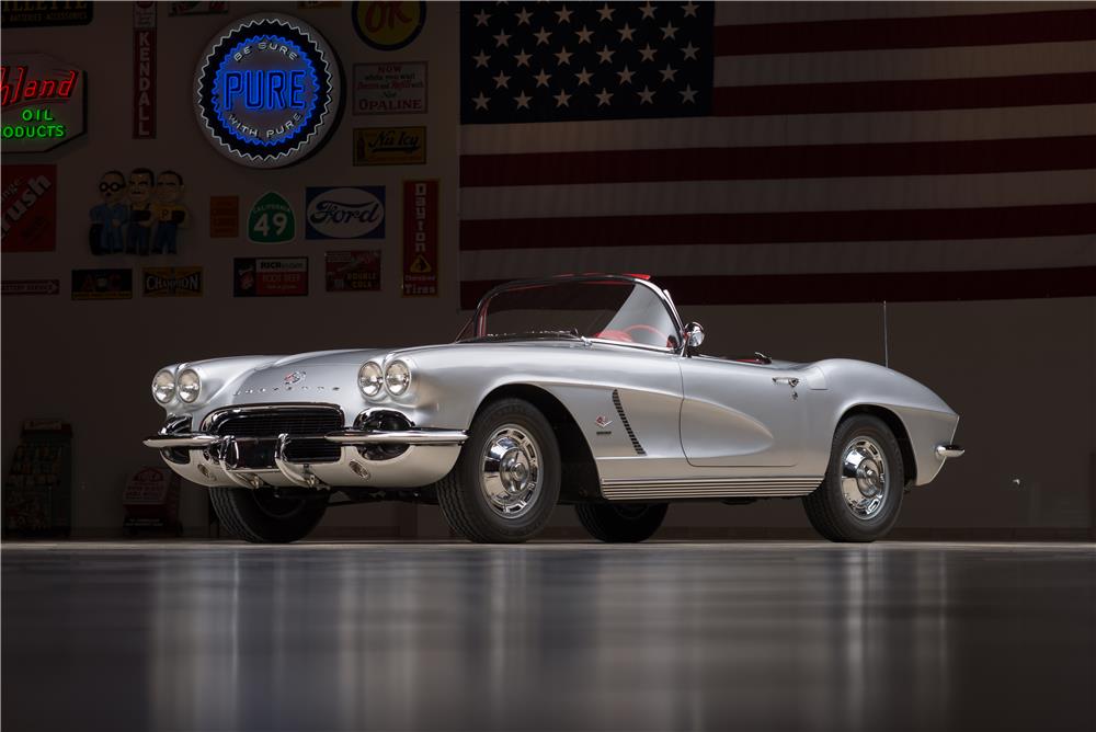 1962 CHEVROLET CORVETTE CONVERTIBLE 