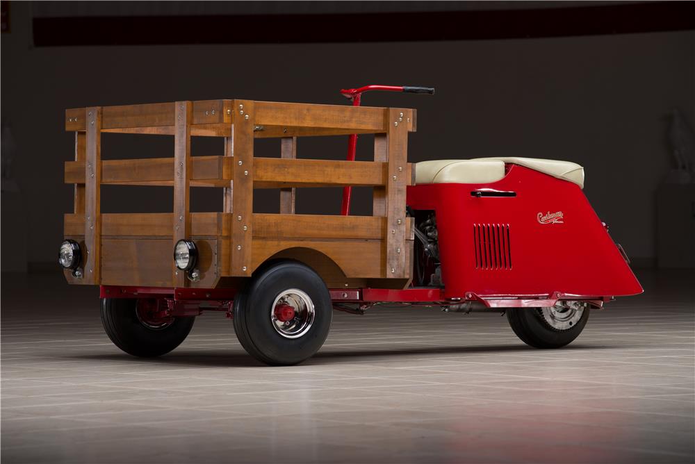 1945 CUSHMAN PACKAGE CART