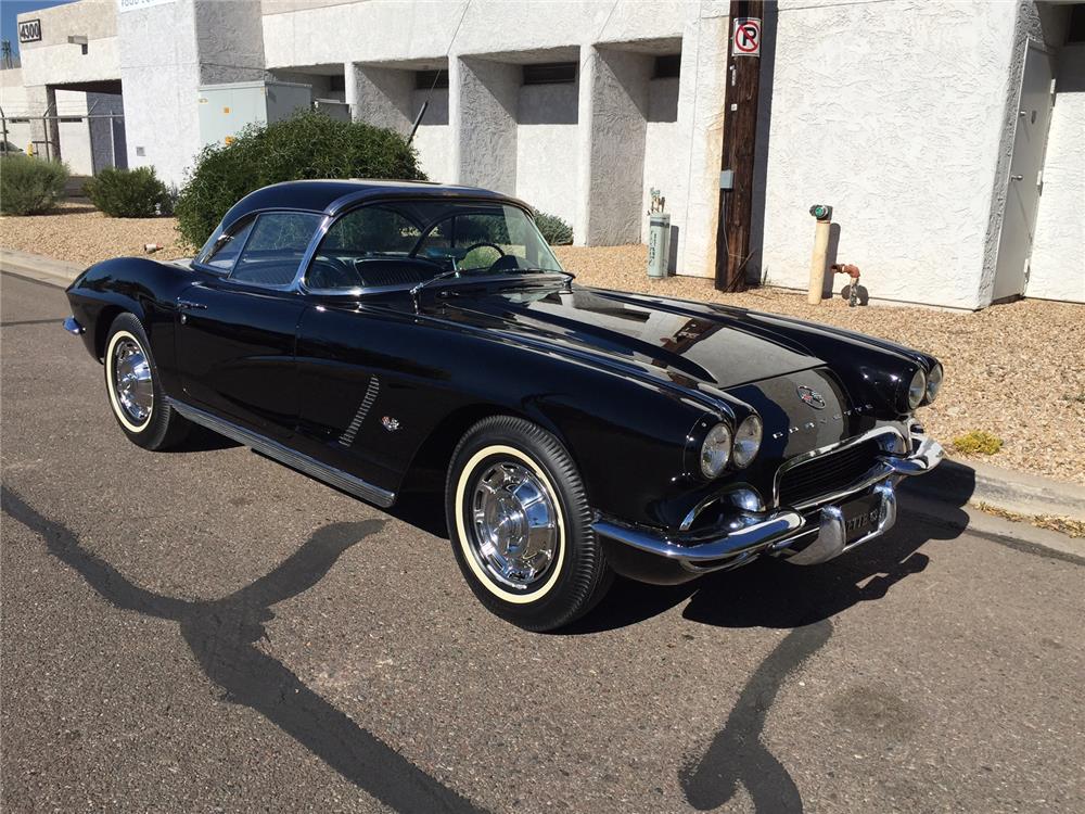 1962 CHEVROLET CORVETTE CONVERTIBLE