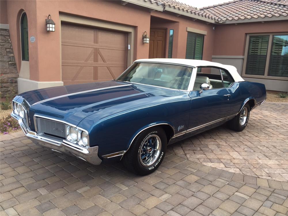 1970 OLDSMOBILE CUTLASS SUPREME CONVERTIBLE