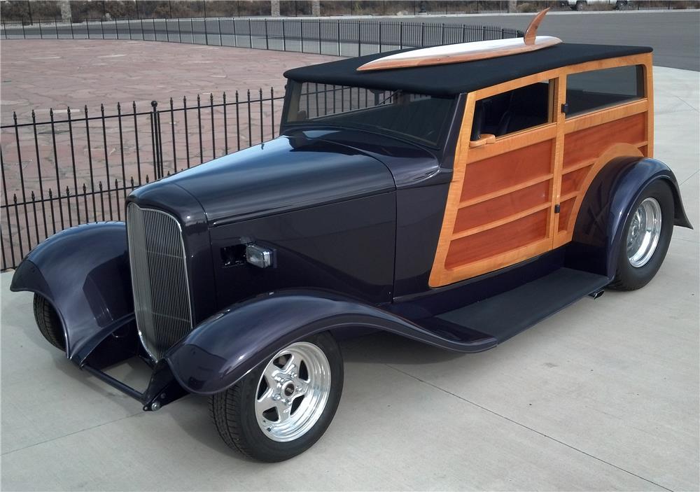 1932 FORD CUSTOM WOODY