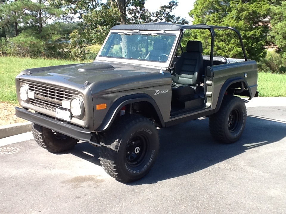 1976 FORD BRONCO CUSTOM SUV