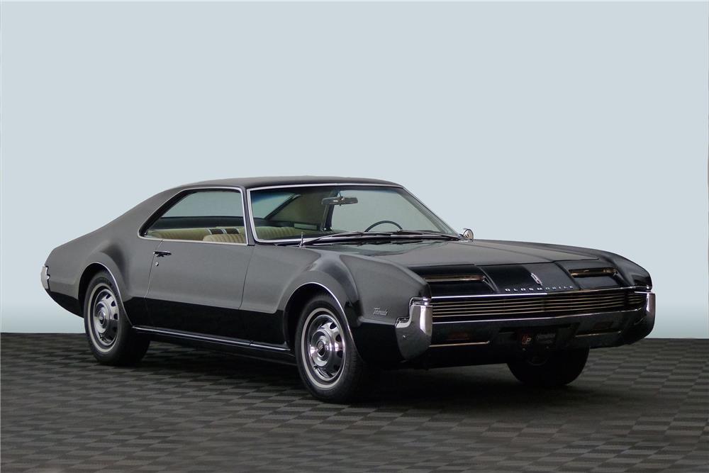 1966 OLDSMOBILE TORONADO