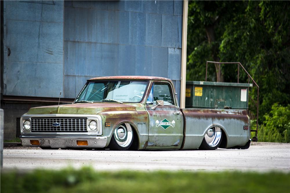 1971 CHEVROLET C-10 CUSTOM PICKUP