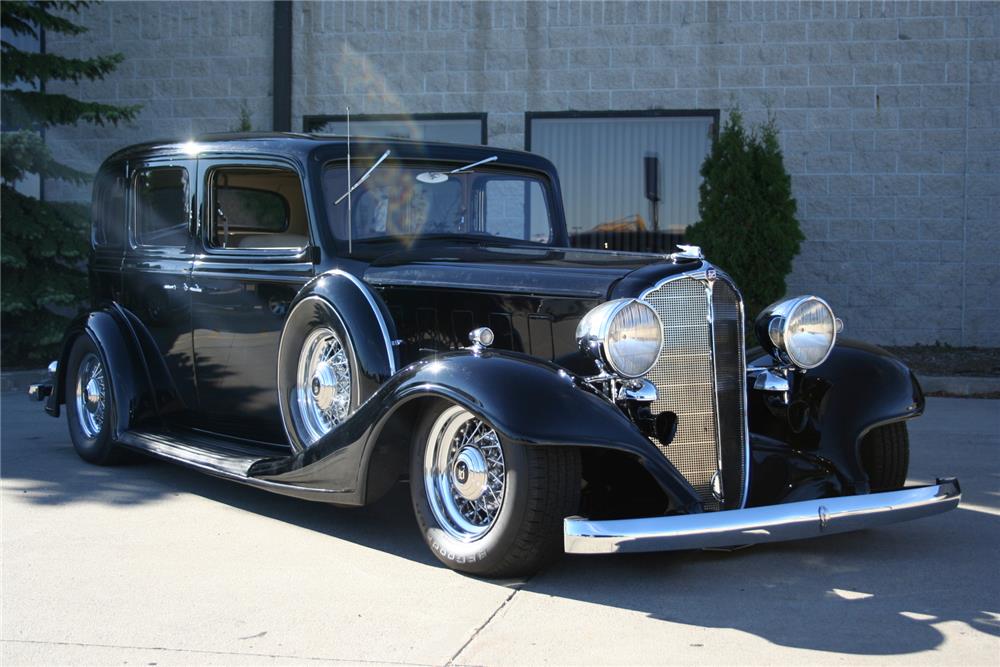 1933 BUICK SERIES 60 MODEL 67 CUSTOM SEDAN