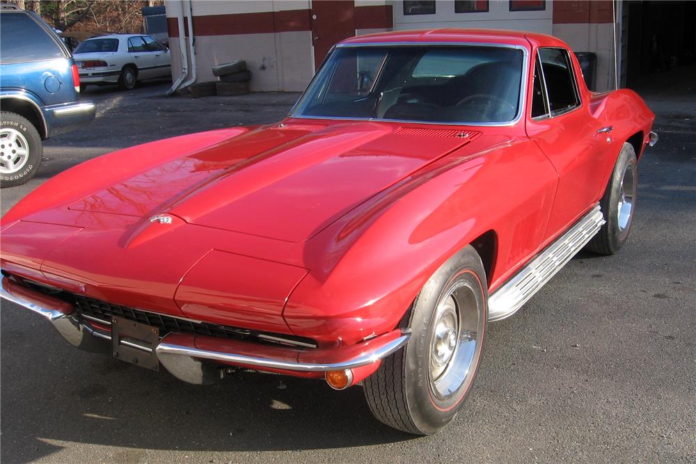 1967 CHEVROLET CORVETTE