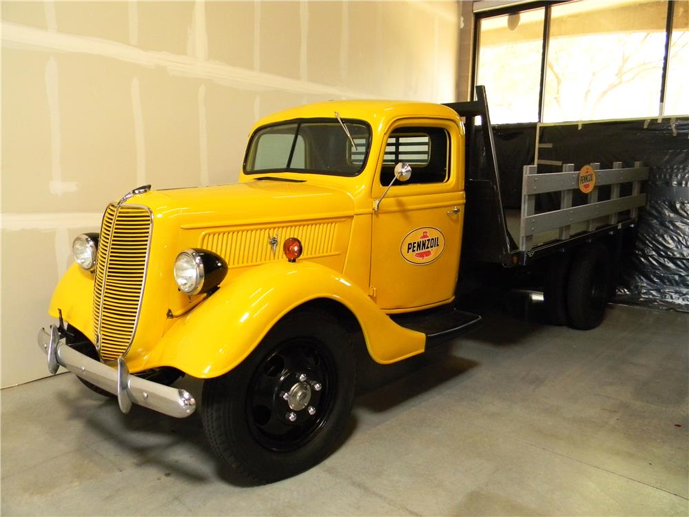 1937 FORD FLATBED PICKUP