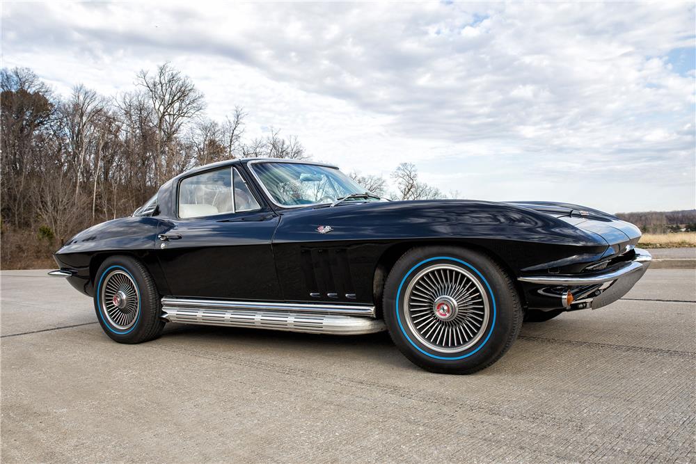 1966 CHEVROLET CORVETTE