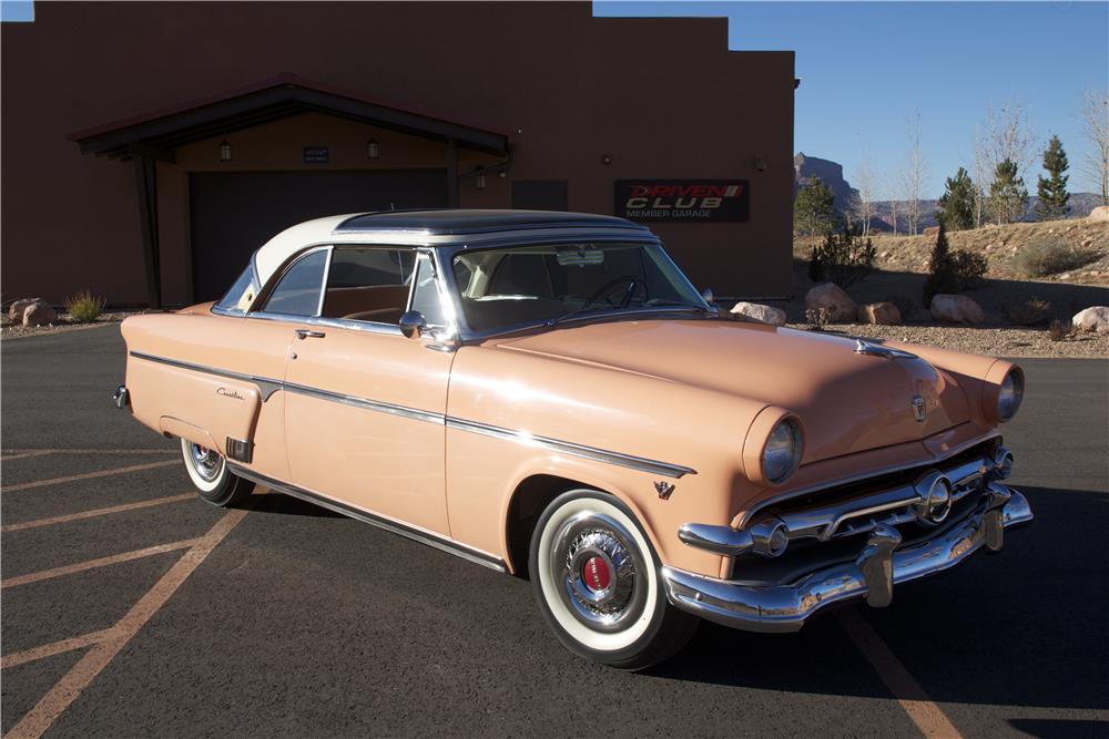 1954 FORD CRESTLINE SKYLINER