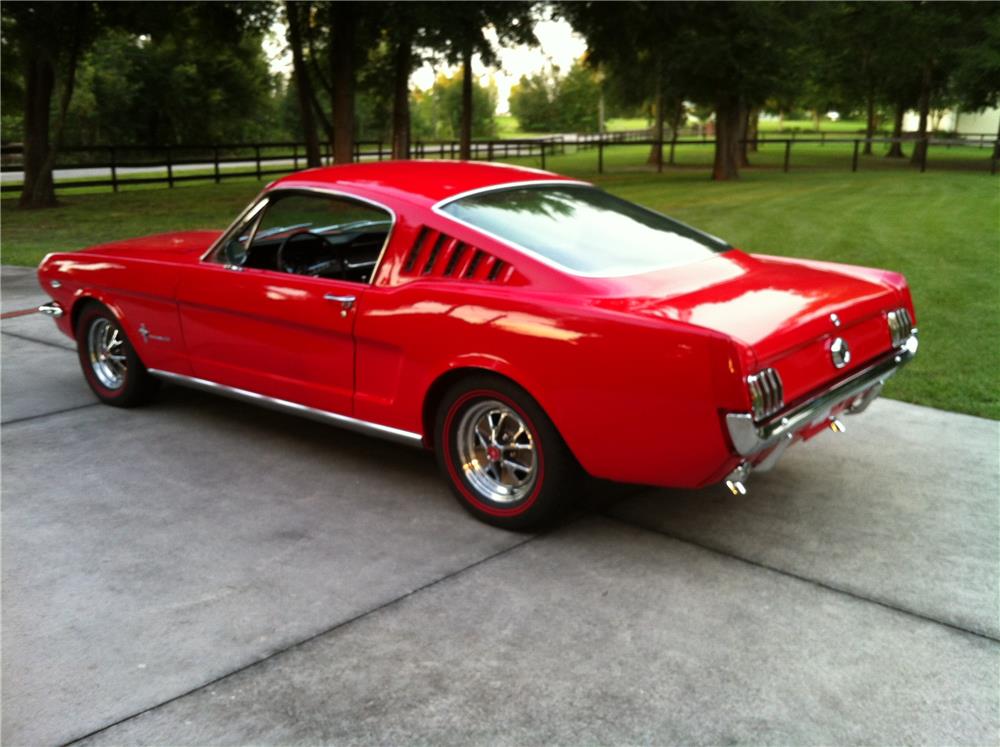 1965 FORD MUSTANG FASTBACK