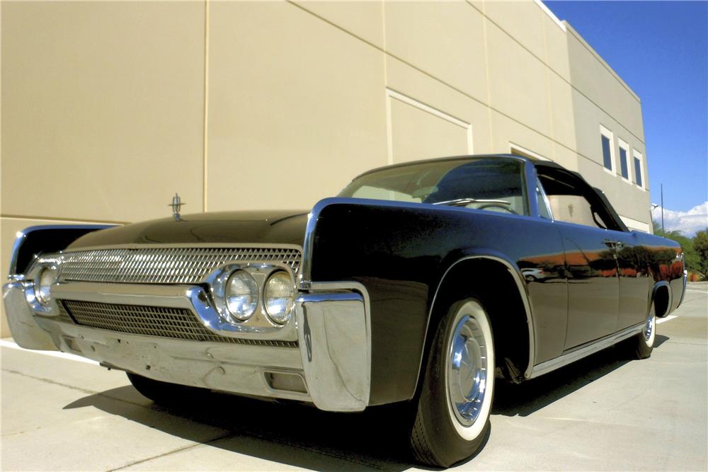 1961 LINCOLN CONTINENTAL 4 DOOR CONVERTIBLE