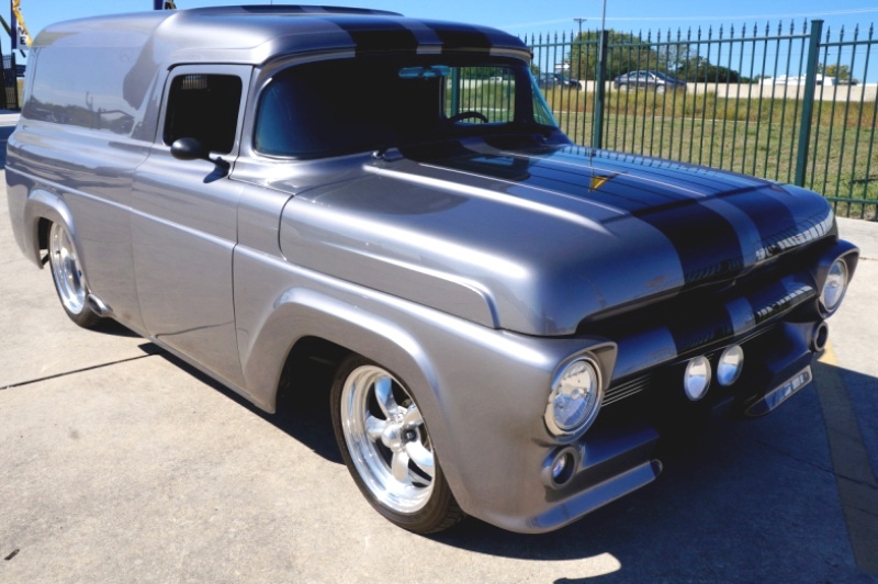 1957 FORD DELIVERY CUSTOM PANEL VAN