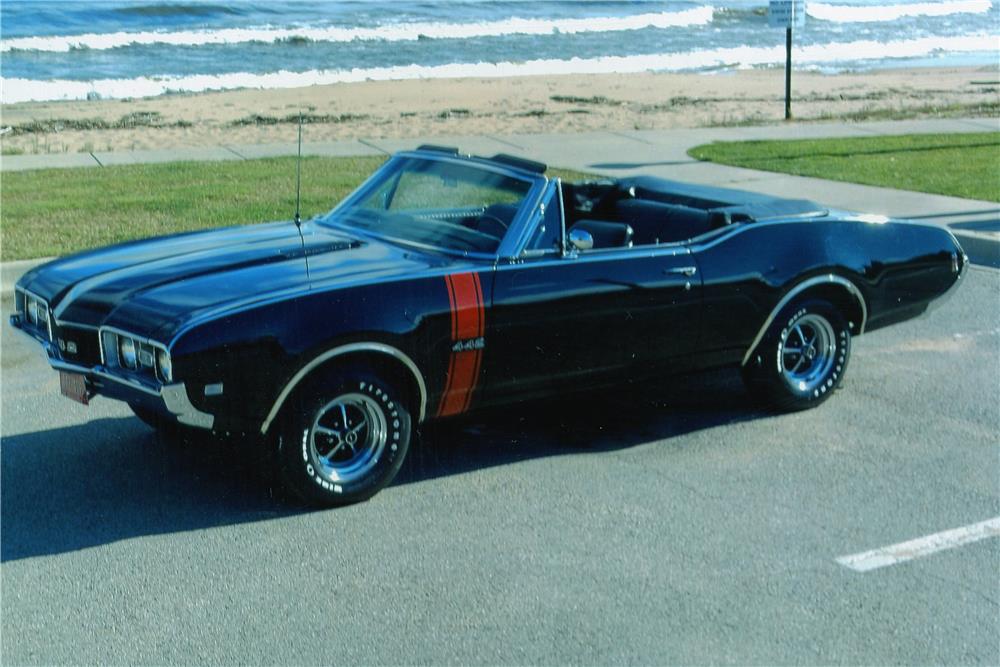 1968 OLDSMOBILE 442 CONVERTIBLE