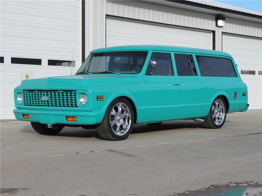 1971 CHEVROLET SUBURBAN CUSTOM SUV