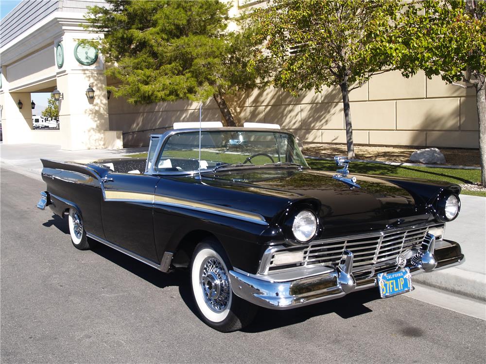 1957 FORD SKYLINER RETRACTABLE HARDTOP