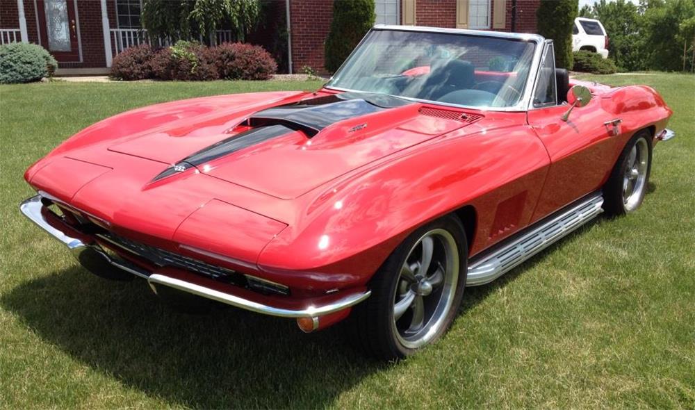 1967 CHEVROLET CORVETTE CUSTOM ROADSTER