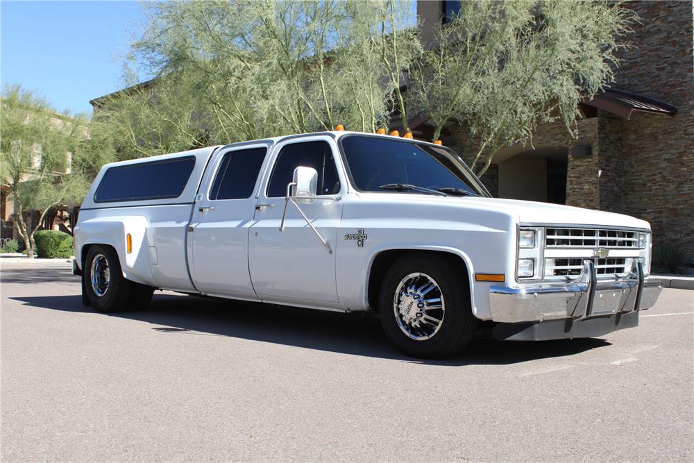 1986 CHEVROLET CREW CAB CUSTOM PICKUP