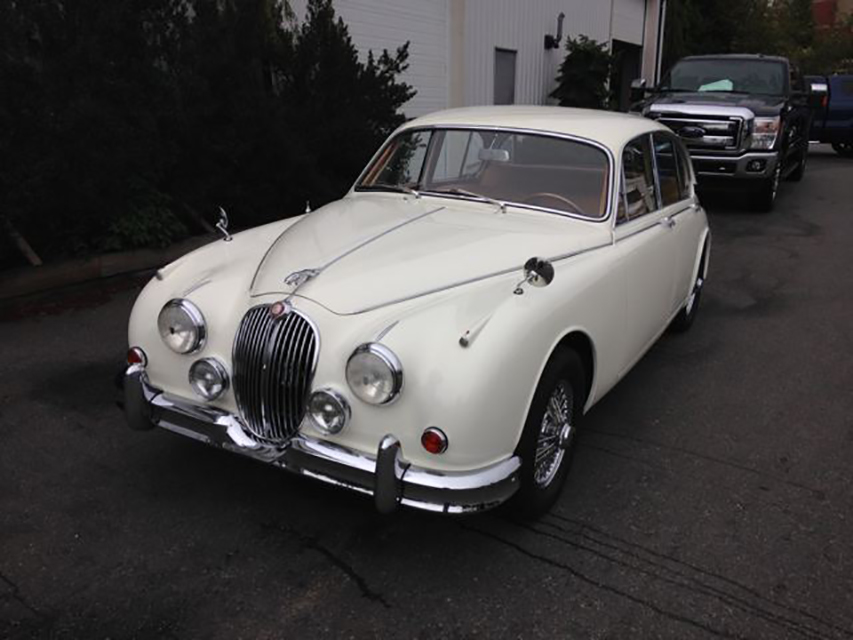 1963 JAGUAR MARK II SEDAN