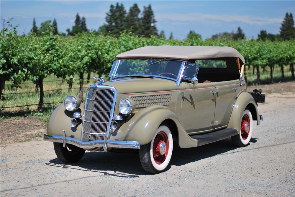 1935 FORD PHAETON 