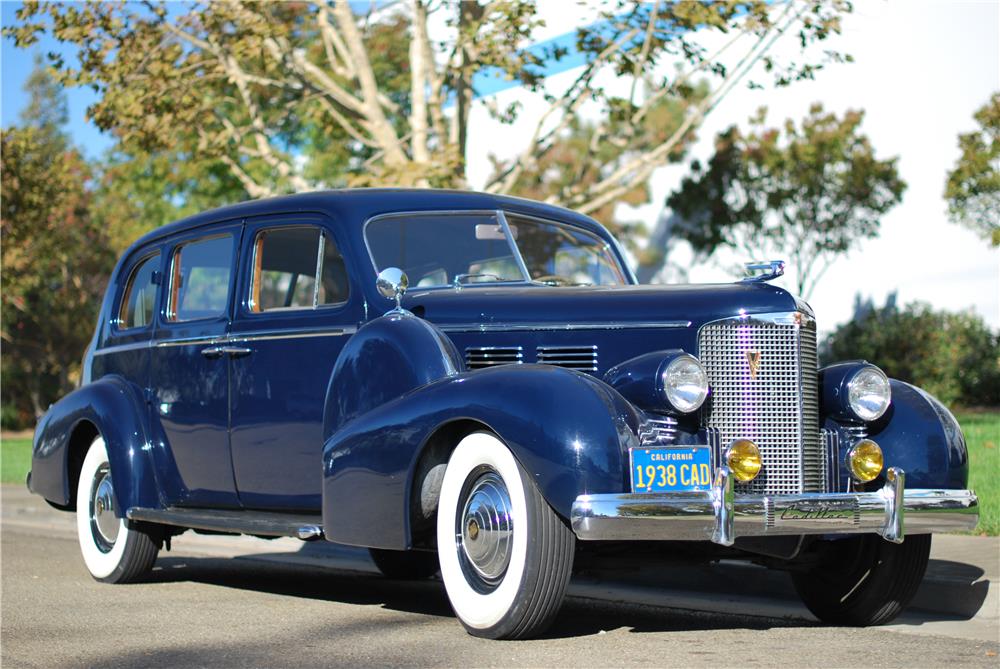 1938 CADILLAC FLEETWOOD LIMO 