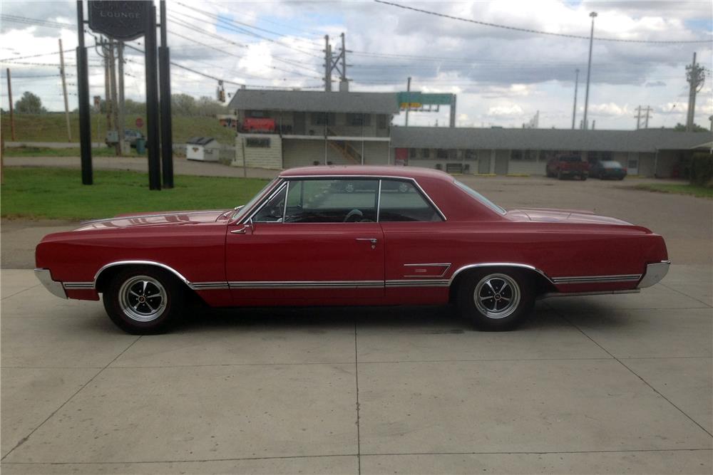 1965 OLDSMOBILE 442