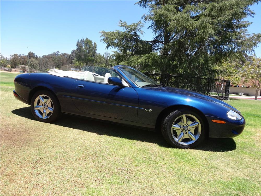 1997 JAGUAR XK8 CONVERTIBLE