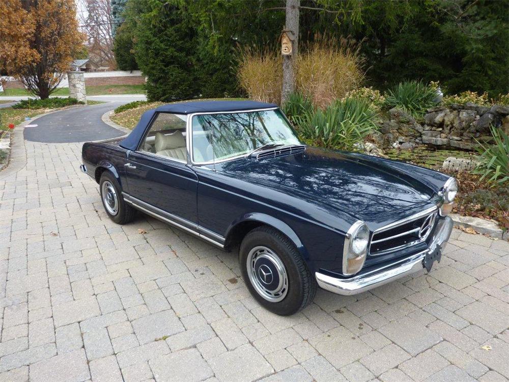 1969 MERCEDES-BENZ 280SL CONVERTIBLE